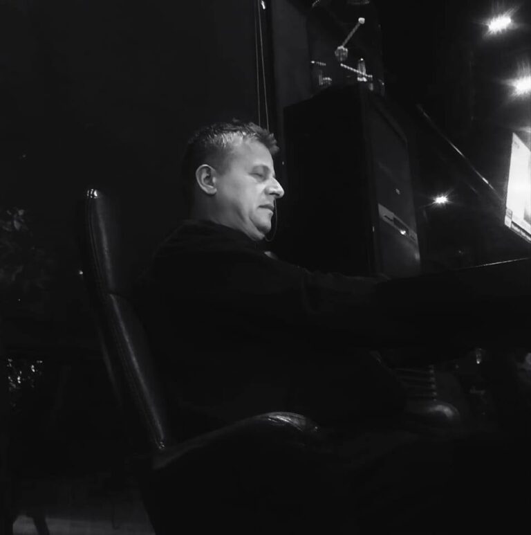 Mirëseerdhe i nderuar lexues në Lokus.al!