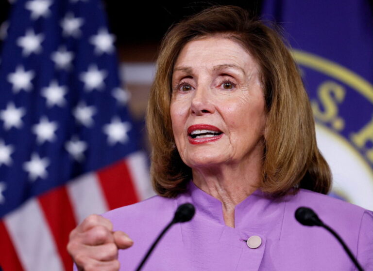 Nancy Pelosi është shtruar në spital pas një lëndimi, thotë zëdhënësi